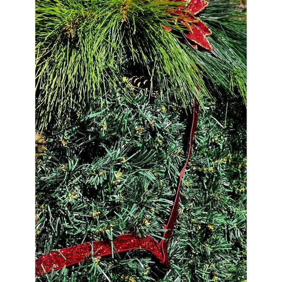 Artificial Pine Horse Head Animal Farmhouse Christmas Wreath - Picture 8 of 11